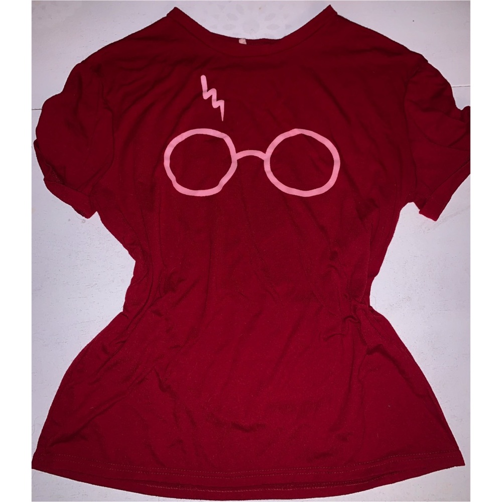 🌺 .•SALE•. Harry Potter red shirt